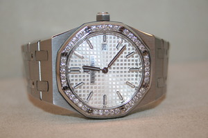 Audemars Piguet Royal Oak  DIAMOND BEZEL