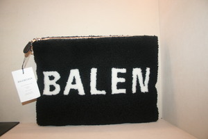 Balenciaga Clutch ~~~