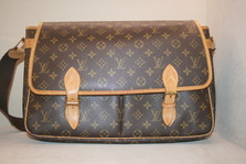 Louis Vuitton Monogram MESSENGER Bag
