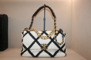 Chanel  19 Bag  ~~~